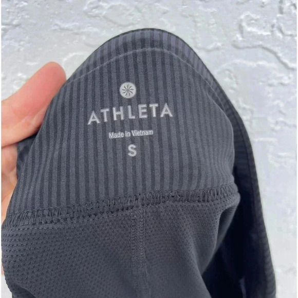 Athleta Womens Elastic Waist Double Layered Pleated Skirt Black Sz Small - Picture 4 of 8